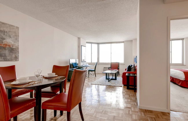 Bluebird Suites near Newport Center - Foto 14