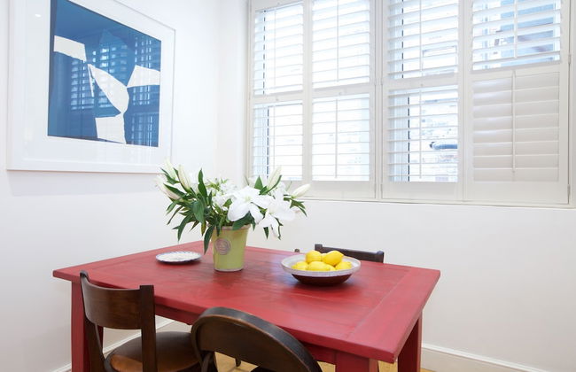 JOIVY English Retro 2BR Apt Near Battersea Park - Foto 5
