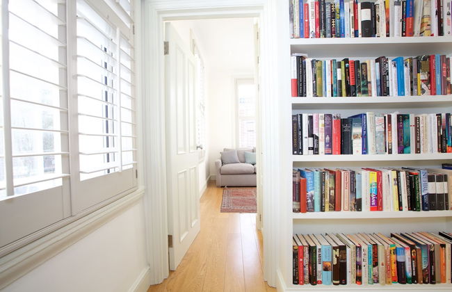 JOIVY English Retro 2BR Apt Near Battersea Park - Foto 9