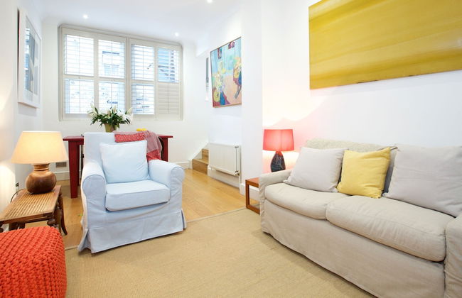 JOIVY English Retro 2BR Apt Near Battersea Park - Foto 1