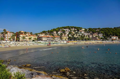 Photo 21 - Laigueglia Beach