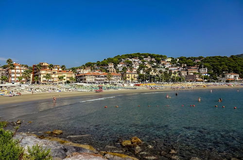 Photo 20 - Laigueglia Beach