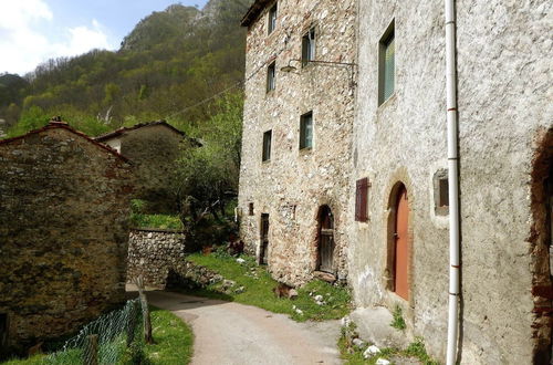 Photo 33 - Holiday Home with Views and Fireplace in Bagni di Lucca near Lake