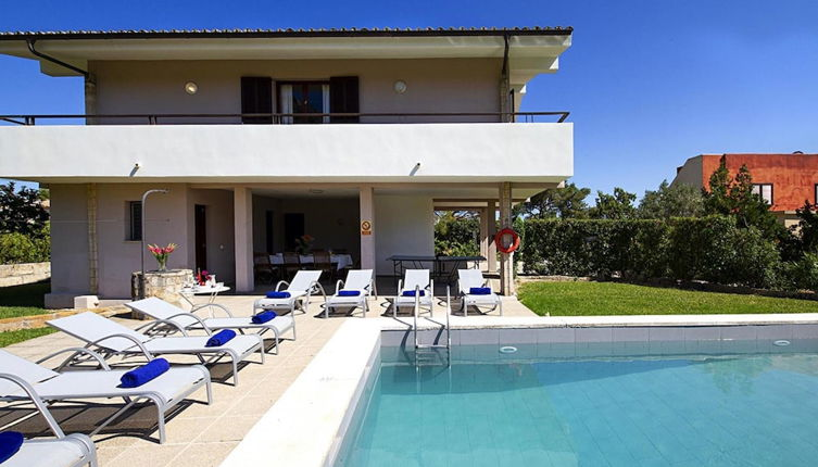 Photo 1 - Villa - 4 Bedrooms with Pool and WiFi - 108746