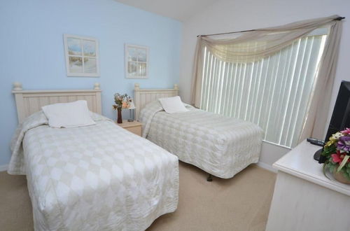 Photo 9 - 4662 4-bed Disney Area Home W/games Room/spa