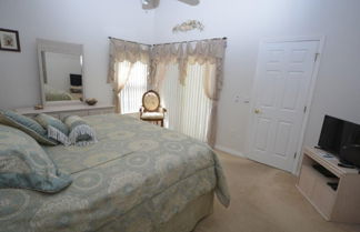 Photo 3 - 4662 4-bed Disney Area Home W/games Room/spa