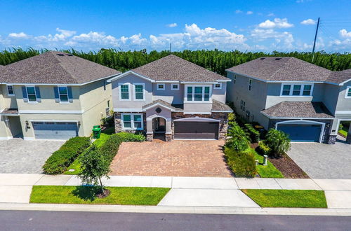 Photo 53 - Gorgeous Single Home With Pool at Encore Resort Ec7463