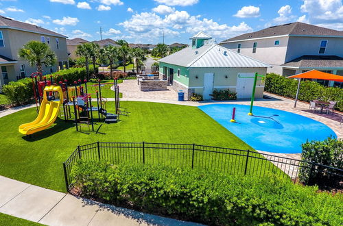 Photo 49 - Gorgeous Single Home With Pool at Encore Resort Ec7463