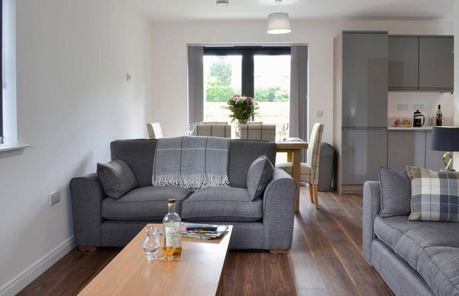 Stunning 3-bed Cottage in the Village of Tomintoul - Photo 8