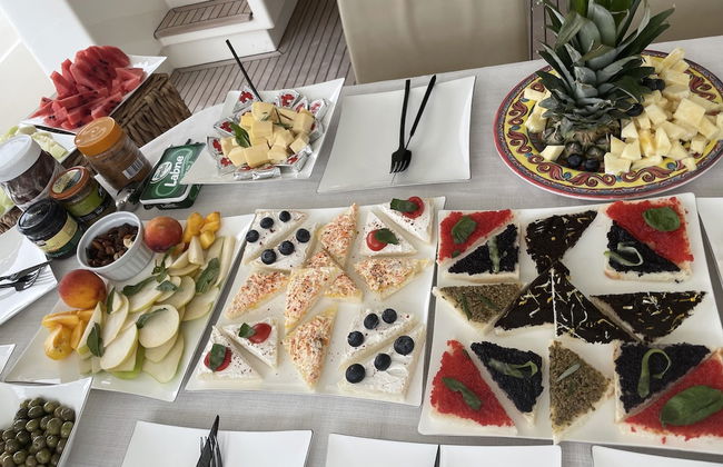 Odin Luxury Motor Yacht - Foto 2