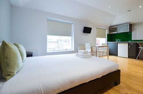 Photo 15 - Princes Square Serviced Apartments by Concept Apartments