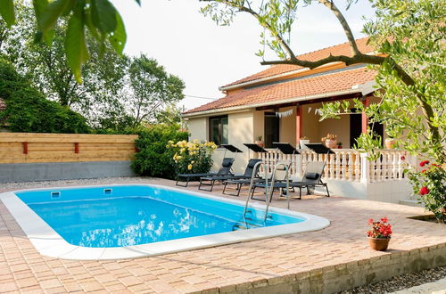 Photo 15 - Charming Holiday Home in Zemunik Donji With Pool