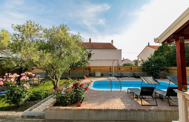 Holiday Retreat With Swimming Pool - Foto 33
