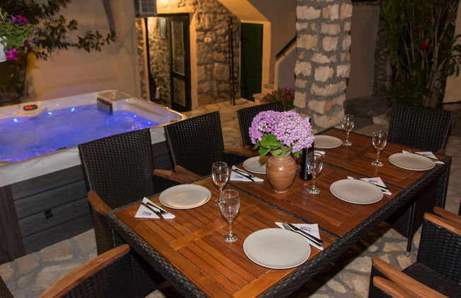 Pet-friendly Holiday Home in Sukošan with Hot Tub - Foto 10