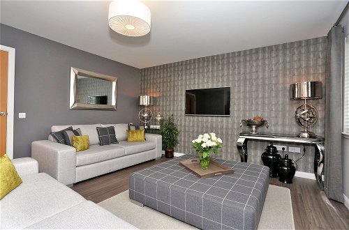 Photo 9 - Blissful Inverurie Home Close to the Town Centre