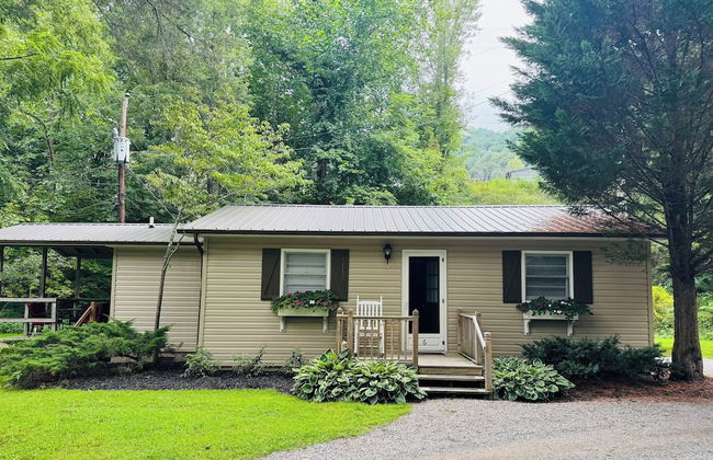 Cozy Creek Cottages - Photo 11