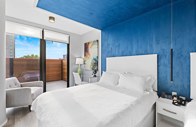 Global Luxury Suites at The Arches - Photo 30