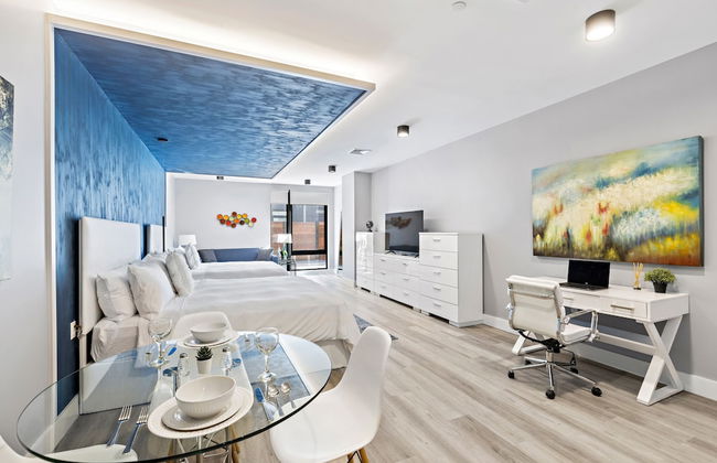 Global Luxury Suites at The Arches - Photo 46