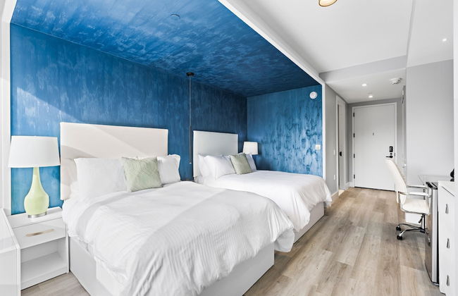 Global Luxury Suites at The Arches - Photo 70