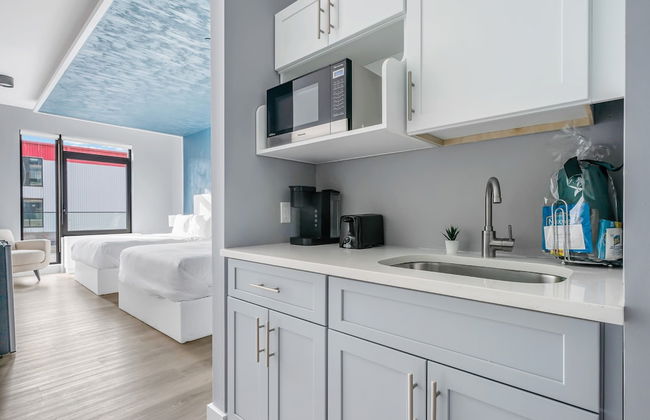 Global Luxury Suites at The Arches - Photo 67