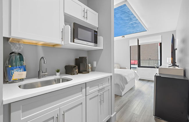 Global Luxury Suites at The Arches - Photo 57