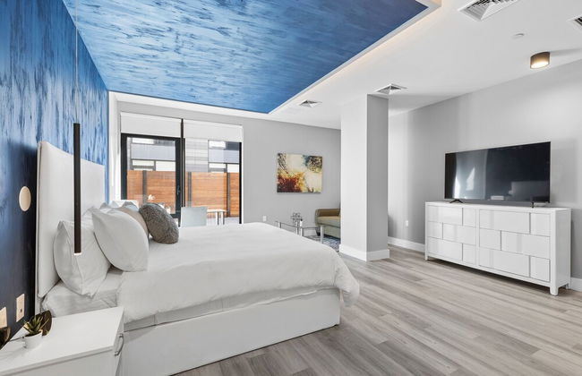 Global Luxury Suites at The Arches - Photo 7