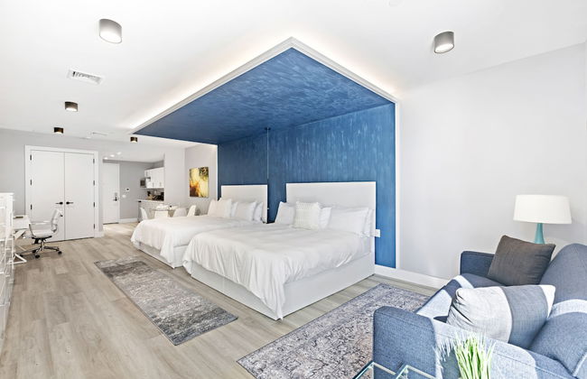 Global Luxury Suites at The Arches - Photo 68