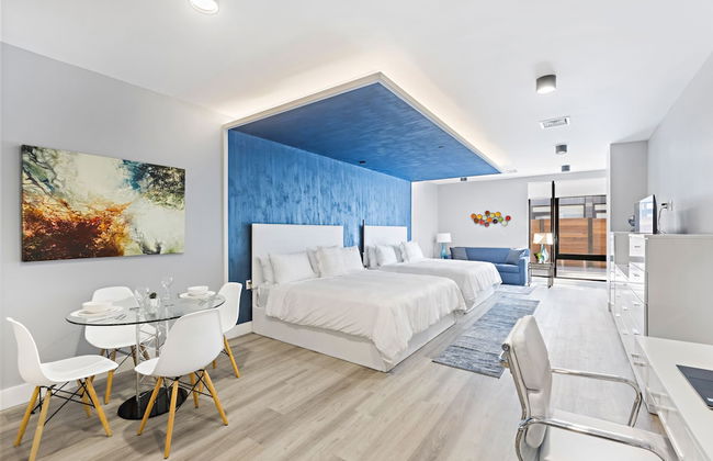 Global Luxury Suites at The Arches - Photo 5