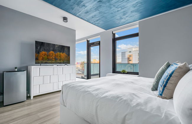 Global Luxury Suites at The Arches - Photo 41