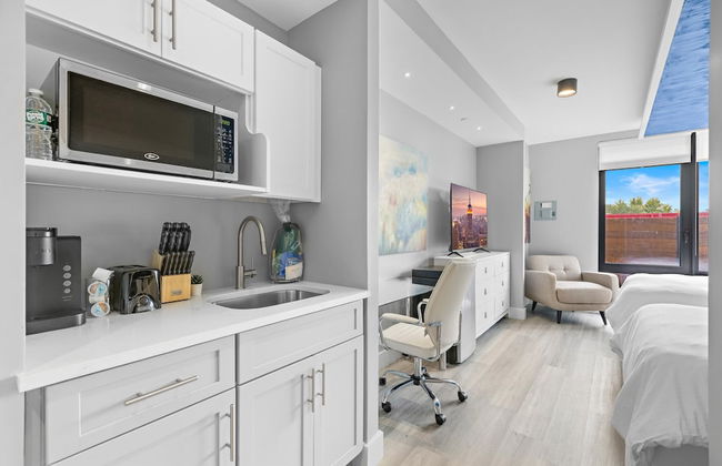 Global Luxury Suites at The Arches - Photo 54