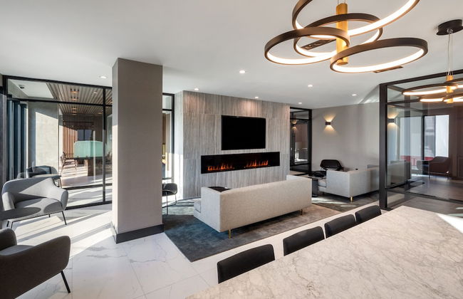 Global Luxury Suites at The Arches - Photo 2