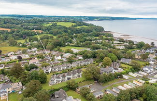 Photo 3 - 25 Coedrath Park - Sea Views From Balcony Short Walk to Beach Parking