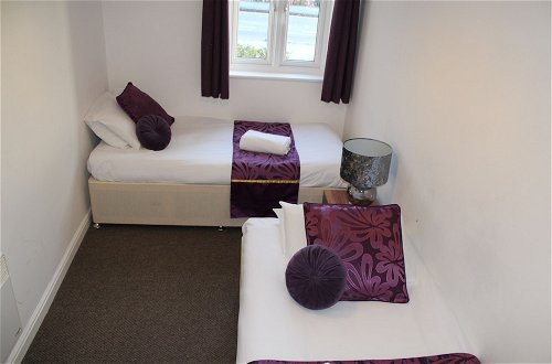 Photo 3 - Empire 2 Bedroom Serviced Apartment