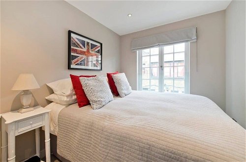 Foto 3 - Pretty 2-bedroom Apartment, Notting Hill