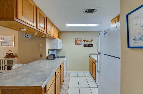 Photo 8 - Two Bedroom two and Half Bath Condo Walking Distance to The Hangout