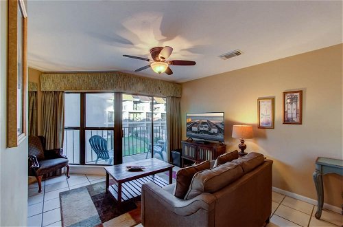 Photo 30 - Two Bedroom two and Half Bath Condo Walking Distance to The Hangout