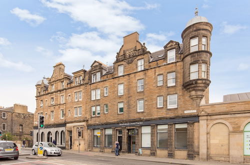 Photo 1 - Silver Lining Charming Meadowbank Flat