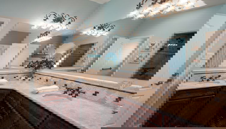 Foto 1 - Gathering Place