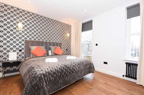 Foto 12 - Stylish & Spacious Deluxe Apartments near Victoria Station