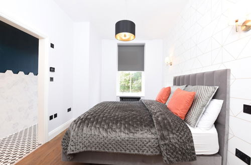 Foto 5 - Stylish & Spacious Deluxe Apartments near Victoria Station