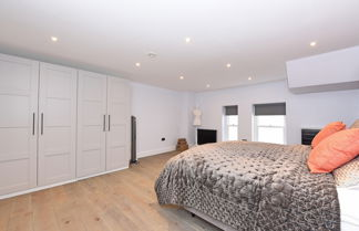Foto 2 - Stylish & Spacious Deluxe Apartments near Victoria Station