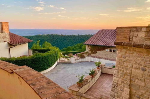 Photo 34 - Stylish Umbrian Apartment Garden Pool nr Orvieto