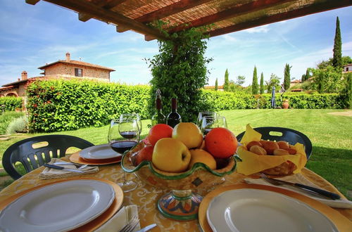 Photo 29 - Tuscan Style Apartment with View of the Hills