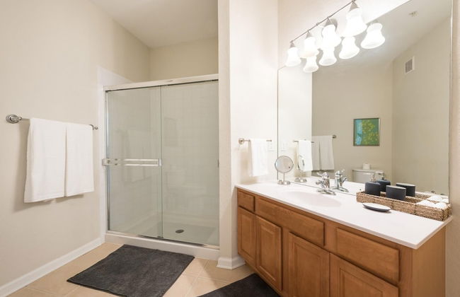 Central Elegance-spacious Beautifully Decor Condo - Foto 13