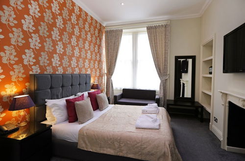 Photo 11 - Palmerston Suites