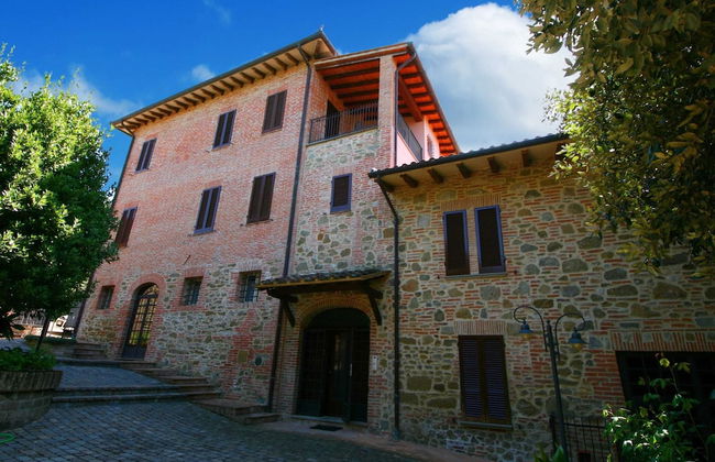 Villa in Citta Della Pieve Near Lake - Photo 36