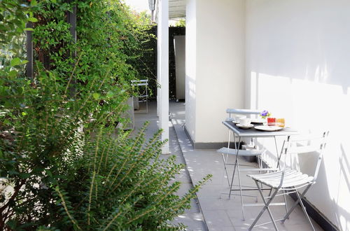 Photo 11 - Crispi Luxury Apartments with Terrace - My Extra Home