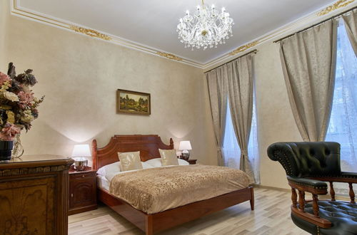 Photo 2 - Presidential Apartment In The Old Town Square