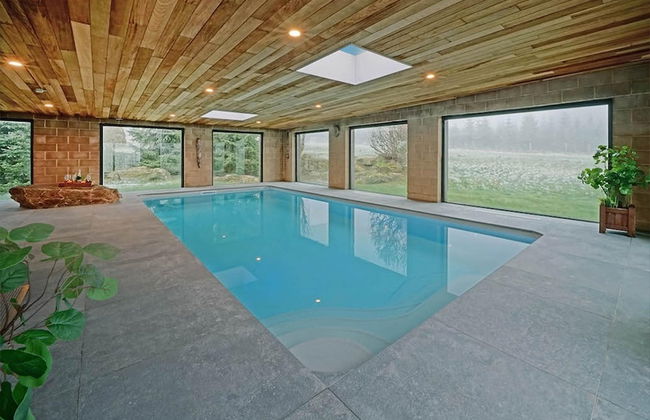 A Stylish Villa in a Green Setting, With a Fully Equipped Wellness Center - Foto 19