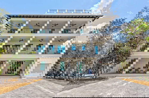Foto 54 - All Decked Out Seagrove by Avantstay Priv Pool+hot Tub, Ocean Views!